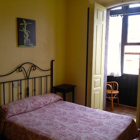 Pension Las Barqueras Hotell Llanes Eksteriør bilde