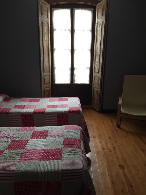 Pension Las Barqueras Hotell Llanes Eksteriør bilde